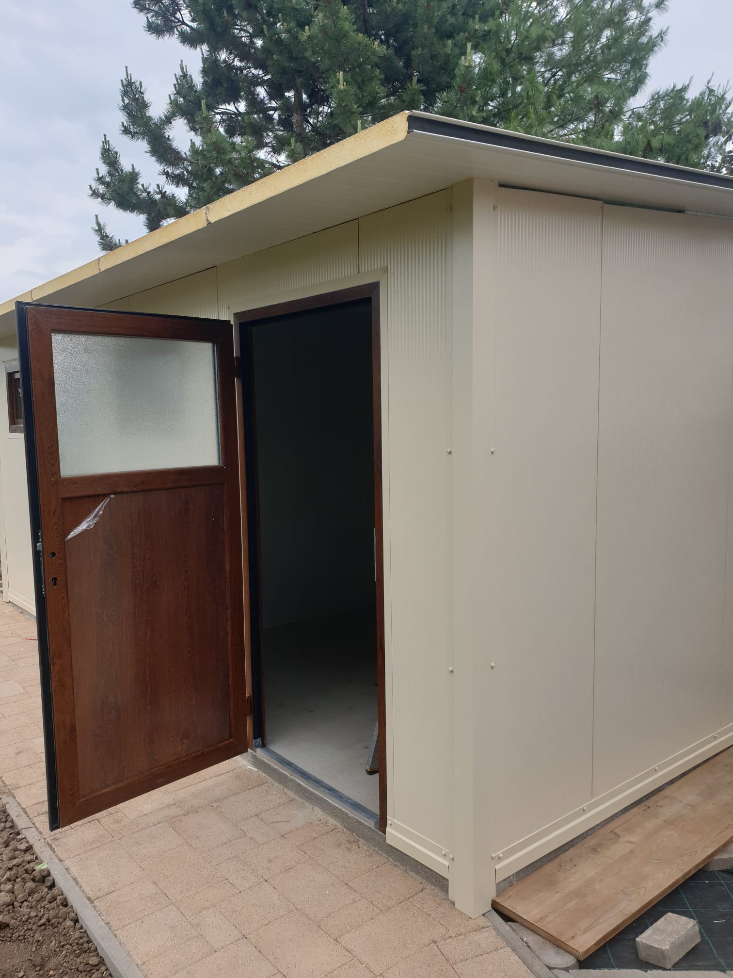 Záhradné domčeky a sklady z panelov